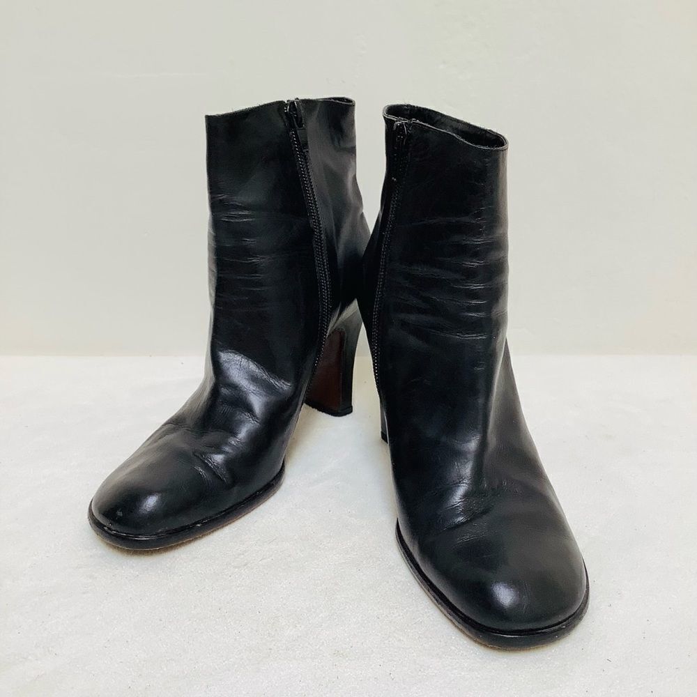 LEOPOLDO GIORDANO Black Heel Boots EUC 8 Black bootie